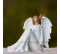 Sediaci Anjel rozviate krídla gliter biely 10cm